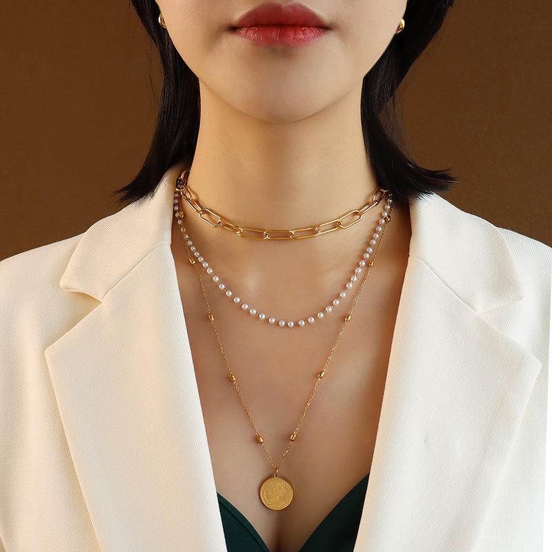 Choker Chain & Queen Plate Three Layer Necklace Set